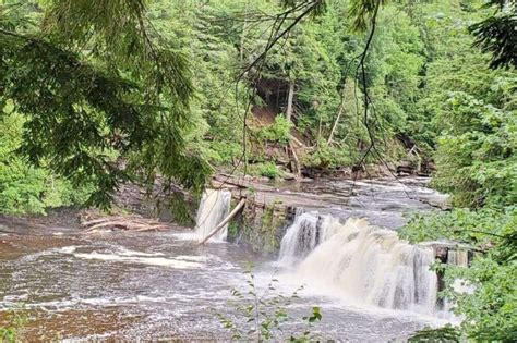 10+ Best Upper Peninsula Michigan waterfalls! + map 🌳 UP Michigan road ...