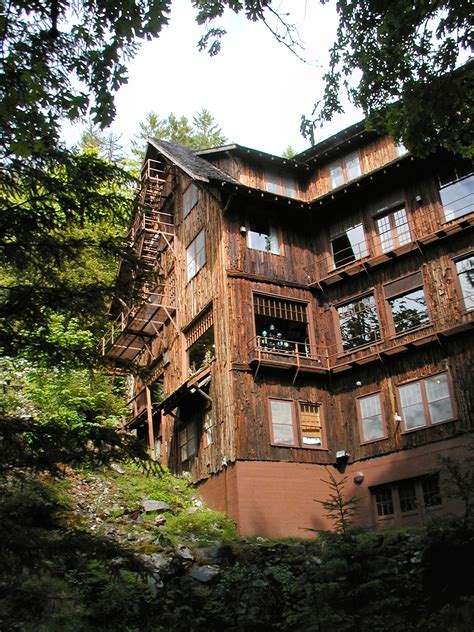 Historic Hotels & Lodges: Oregon Caves Chateau - Page 2