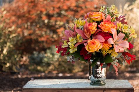 Festive Fall Bouquets for Your Mantel