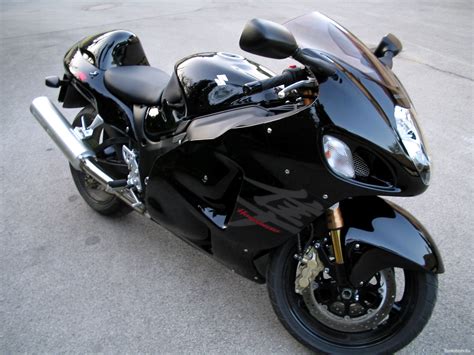 SUZUKI HAYABUSA - Review and photos