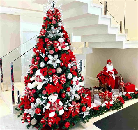 Árvore de Natal Decorada 2024: Ideias Criativas e Fáceis