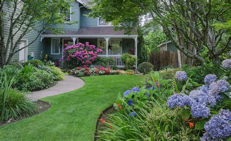 Front Yard Landscaping Ideas - The Home Depot