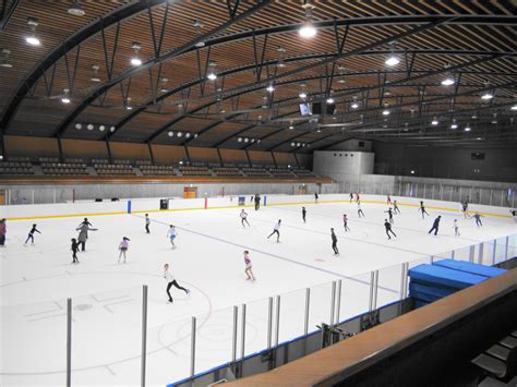 File:Kose sports park Ice Arena indoor skating rink.JPG - Wikimedia Commons