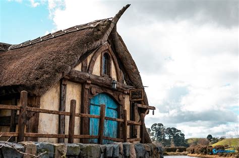 Hobbiton Movie Set | | Alluring World