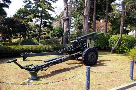 M101 105 mm Howitzer - Narashino - TracesOfWar.com