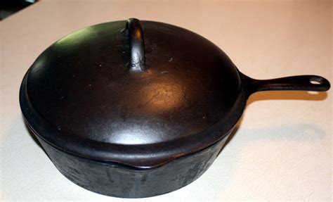 Forsythkid: Mystery antique cast iron skillet