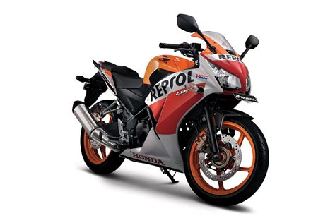 New 2015 Honda CBR250R Launched With More Power & Twin Headlamps in Indonesia