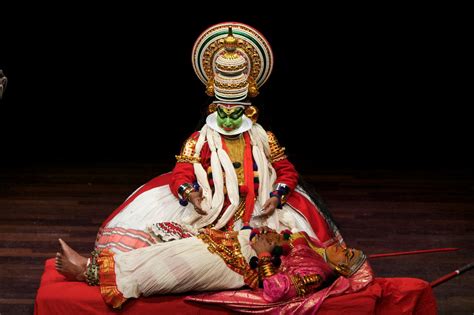 Kathakali Dance Drama – Indian Kathakali Theater – Kathakali