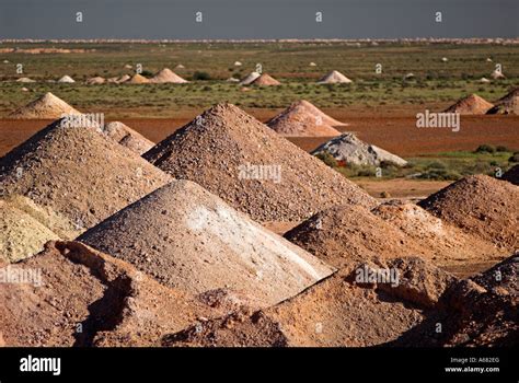 Opal mines in Coober Pedy, South Australia, Australia Stock Photo: 11491143 - Alamy