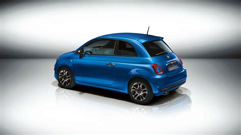 2017 Fiat 500S: Small car, big statement, bigger stereo