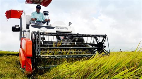 Combine Harvester - Kubota Malaysia