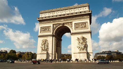 10 Landmarks That Transformed The Parisian Cityscape