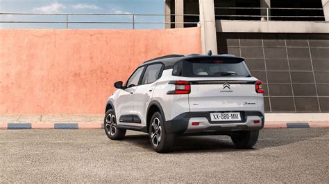 Citroen C3 Aircross SUV unveiled in India, will go on sale in 2023: See ...