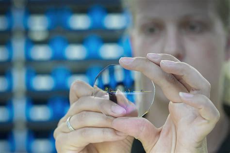 How are eyeglass lenses manufactured?