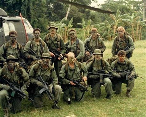 US Army Delta Force take a photo next to Helicopter in Panama, the weapons they hold are the CAR ...