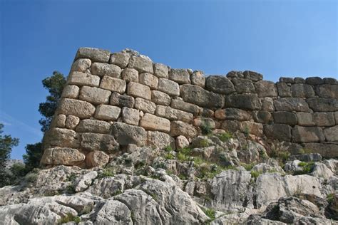 Cyclopean walls (Mycenae) | The Brain Chamber