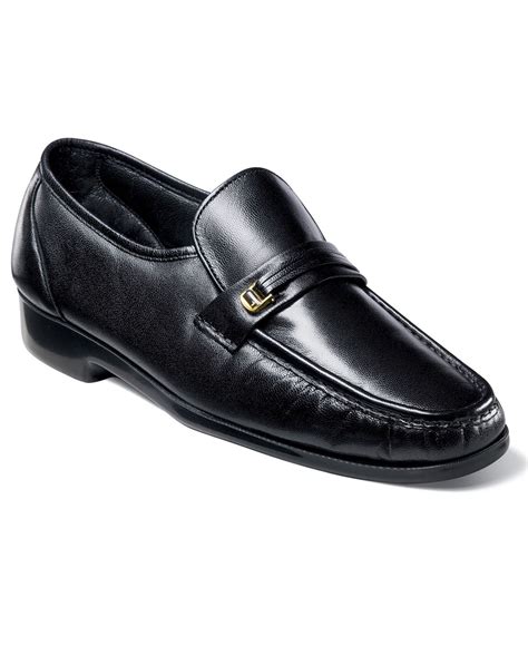 Florsheim Riva Moc Toe Loafers in Black for Men | Lyst