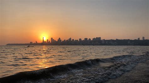 Sunset At Marine Drive Mumbai | Marine drive mumbai, Sunset, Travel around the world