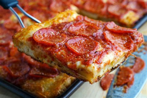 Sicilian Pizza - Closet Cooking