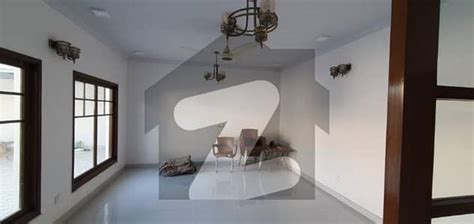 Houses for Rent in Clifton Karachi - Zameen.com