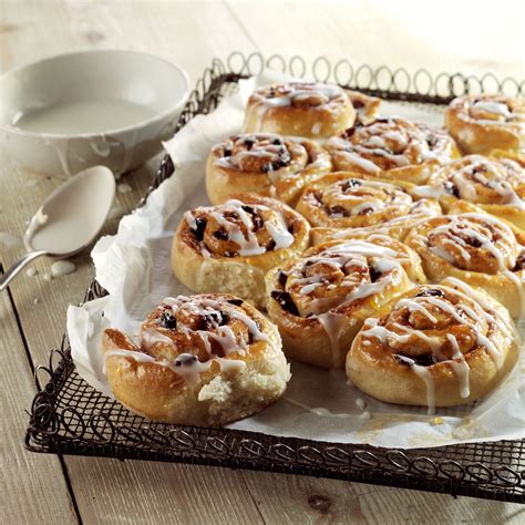 The perfect tea-time treat. Chelsea buns with lemon icing. British Bake ...