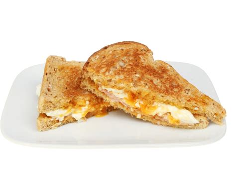 Fried Egg and Ham Sandwich Recipe and Nutrition - Eat This Much