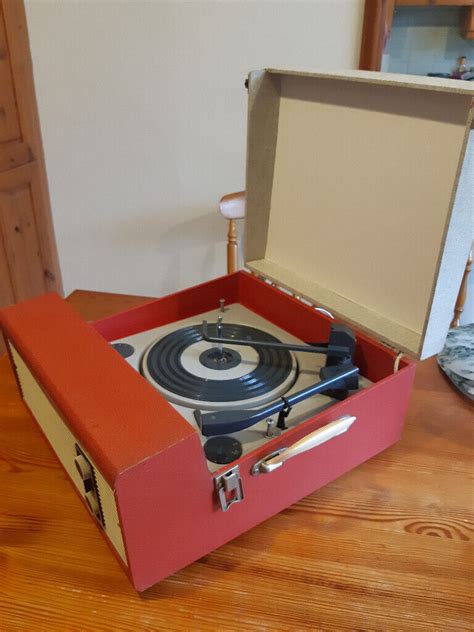 VINTAGE 1960's FIDELITY HF35 VALVE PORTABLE RECORD PLAYER ONE OWNER ...