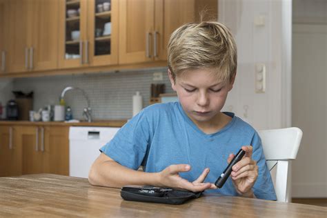 Diabetes in Children | Type 1 Diabetes | Type 2 Diabetes | MedlinePlus