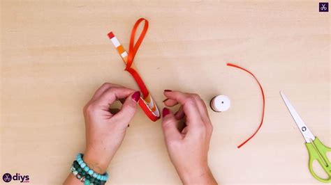 DIY Easy Ribbon Heart for Valentine's Day in 5 Easy Steps