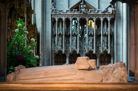 Tomb of Osric, Anglo-saxon King of the Hwicce, in Gloucester Cat Editorial Photography - Image ...