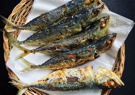 Resipi Ikan Kembung Rebus Goreng oleh Gyna Elenna - Cookpad