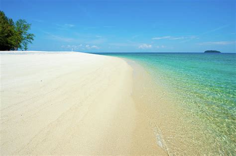 Tranquil Beach by Yai112