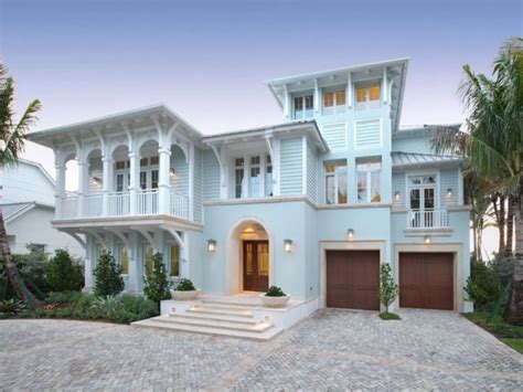 46 Wonderful Beach House Exterior Color Ideas in 2024