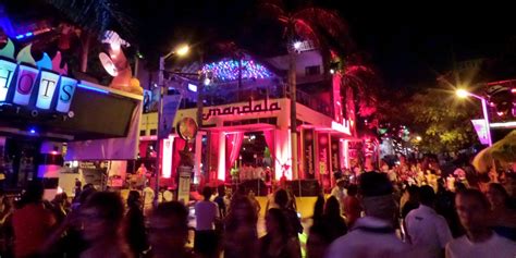 Nightlife in Playa Del Carmen - what you can expect for clubs, bars and live music