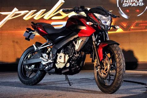 New Bajaj Pulsar 200NS ~ PHOTOWORLD....