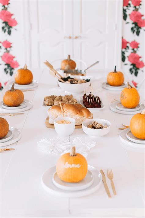 78 Easy DIY Thanksgiving Decorations - Elegant Thanksgiving Decor