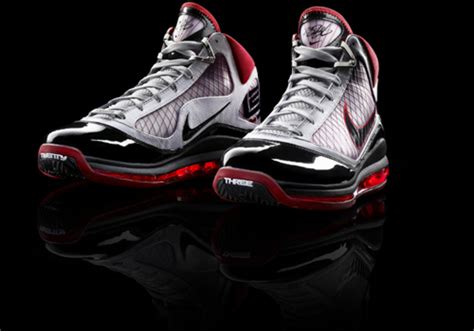 The Nike Air Max LeBron VII - SI Kids: Sports News for Kids, Kids Games and More