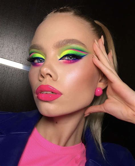 Neon Party Makeup Ideas | Saubhaya Makeup