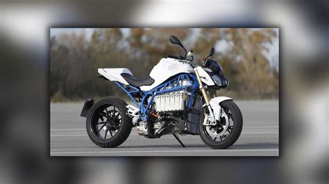 The BMW E-Power Roadster Electric Bike Shows Its Face