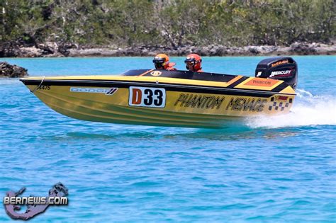 Photos: Powerboat Racing At Ferry Reach - Bernews