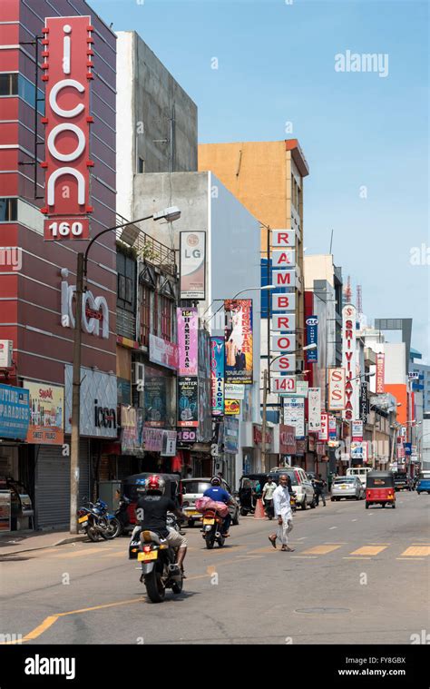 Main Street, Pettah, Colombo, Sri Lanka Stock Photo - Alamy