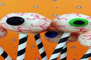 Eyeball Cake Pops for Halloween | Southern Couture