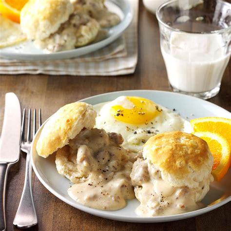 Biscuits and Sausage Gravy Recipe: How to Make It