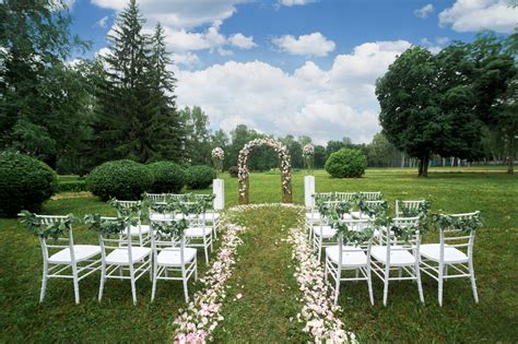 What to Look For In Outdoor Wedding Venues