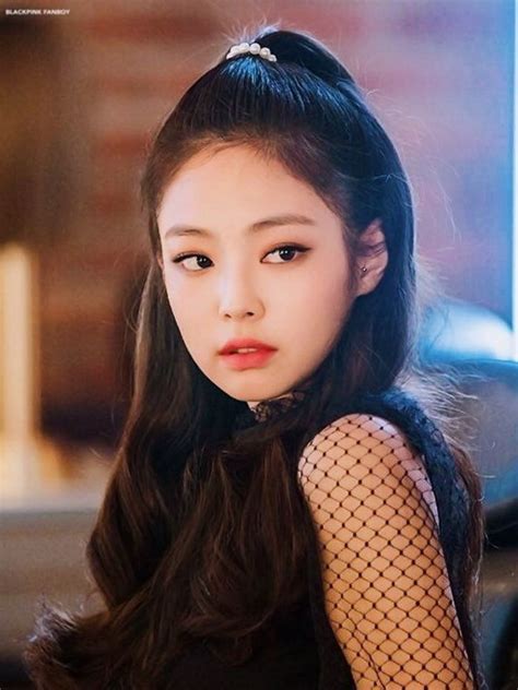 Cách tạo lớp makeup đẹp như Jennie Black Pink