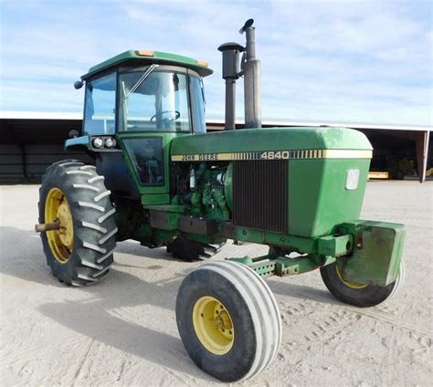 John Deere 4640: Specs, Engine, Transmission, Dimensions