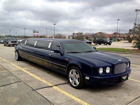 SPOTTED: Somebody In Louisiana Thought This Bentley Limo Was A Good Idea - Business Insider