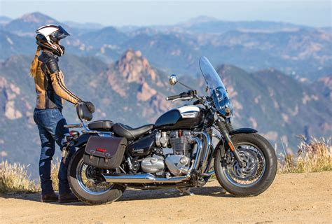 2018 Triumph Bonneville Speedmaster | Tour Test Review | Rider Magazine