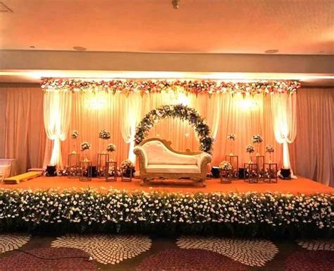 Reception Stage Decorations at Rs 27000/pack in Valavanur | ID: 22934708333