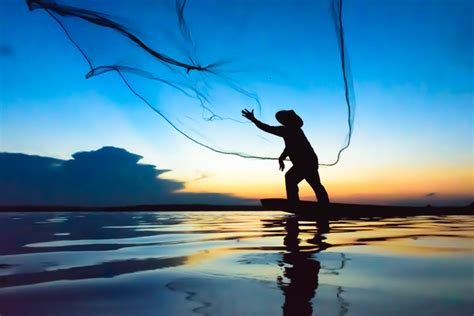 Cast net fishing Stock Photo free download